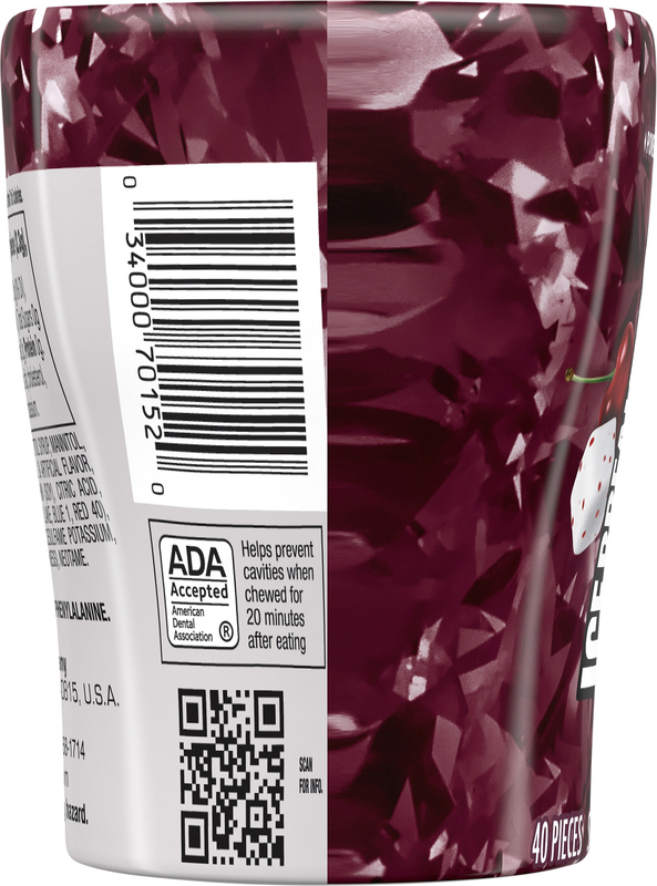 ICE BREAKERS Ice Cubes Black Cherry Flavored Sugar Free Chewing