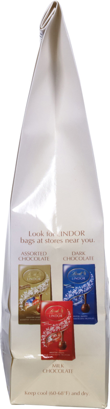 Lindt LINDOR White Chocolate Candy Truffles, Chocolates with