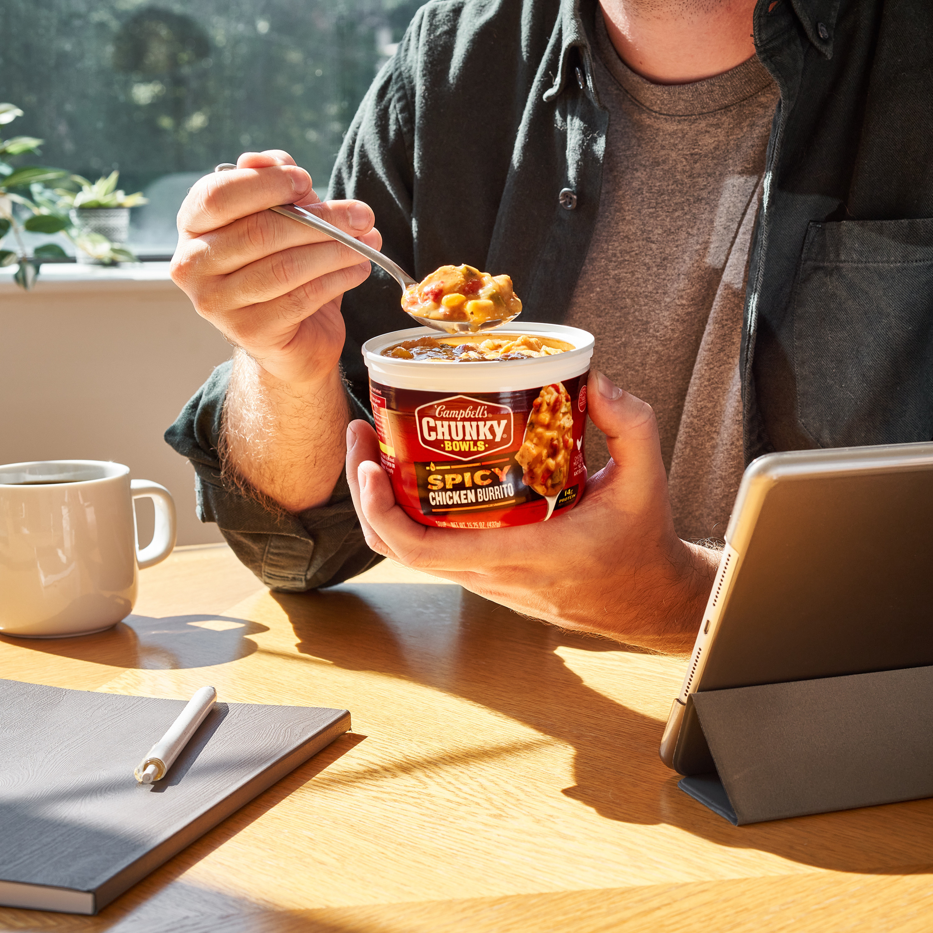 Campbell's Chunky Soup, Spicy Chicken & Sausage Gumbo Soup, 15.25