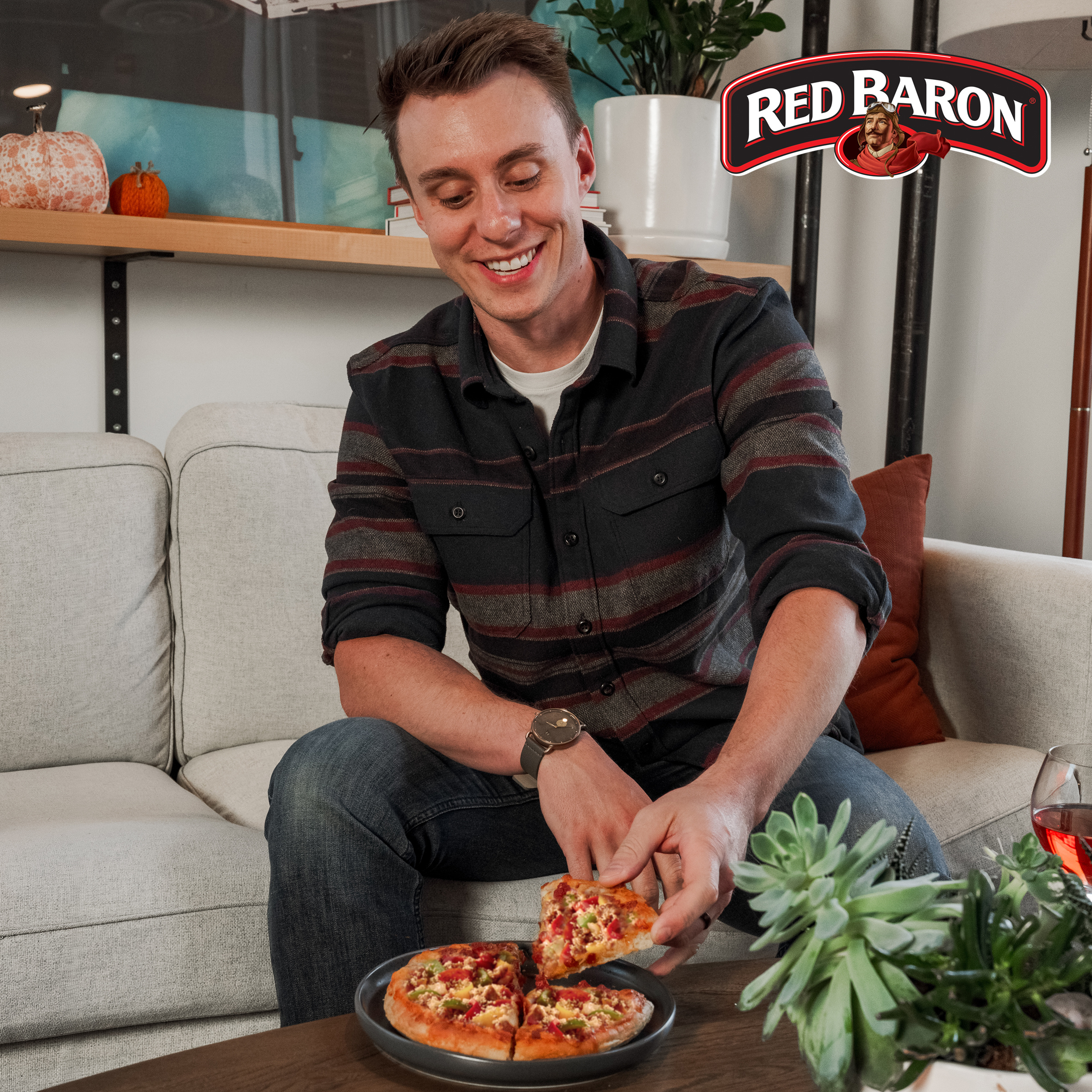 Red Baron Deep Dish XL Super Supreme Frozen Pizza | Giant Eagle