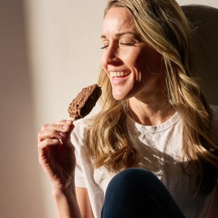 Haagen-Dazs Heaven Chocolate Sea Salt Caramel Light Ice Cream, 14 Fl Oz - Harris Teeter - View #8