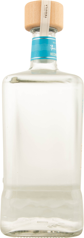 かるオチョ エクストラアネホ 2017 Las Aguilas 700ml Fortaleza Los Abuelos Anejo Tequila 750ml - Cana Wine Company